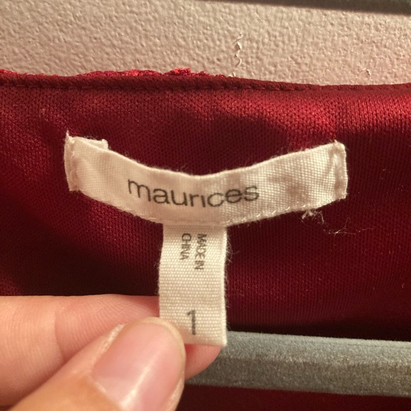 Maurices 1X red burgundy lace long sleeve blouse floral pattern flower lacey - Picture 3 of 8